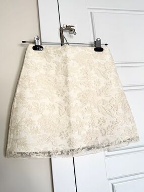 Brand new Elegant Cream Lace A-Line Skirt